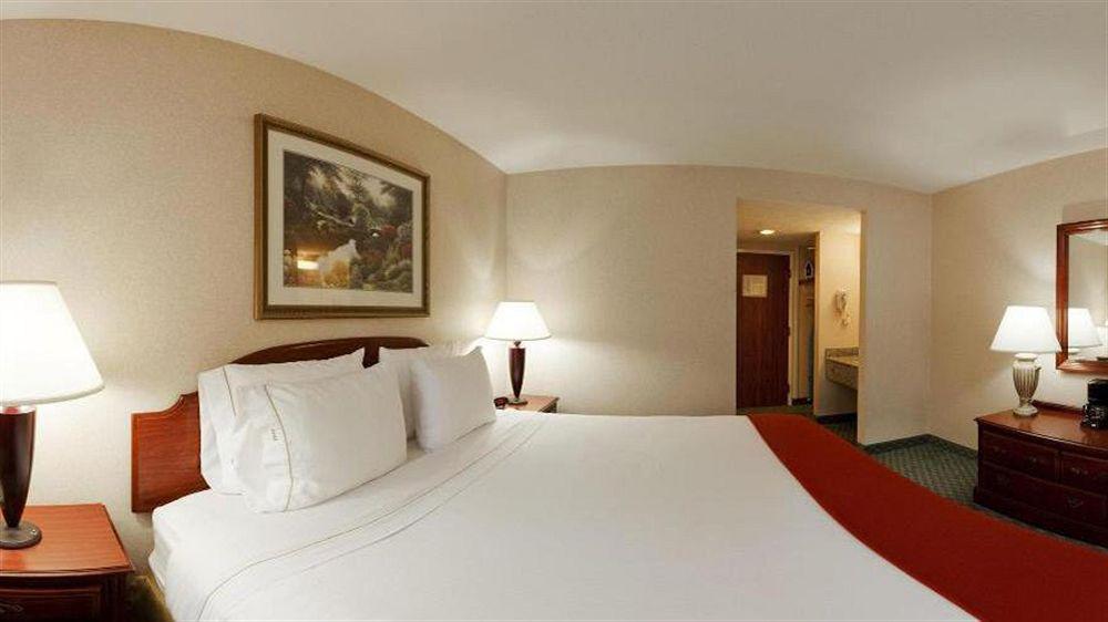 Keene Elm City Hotel, Ascend Hotel Collection Exterior photo